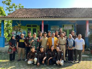 Wujud Nyata Tri Dharma Perguruan Tinggi ATPIKA Gandeng HIMA ATPIKA dan Milan Revitalisasi TK Dharma Wanita Salamsari Boja